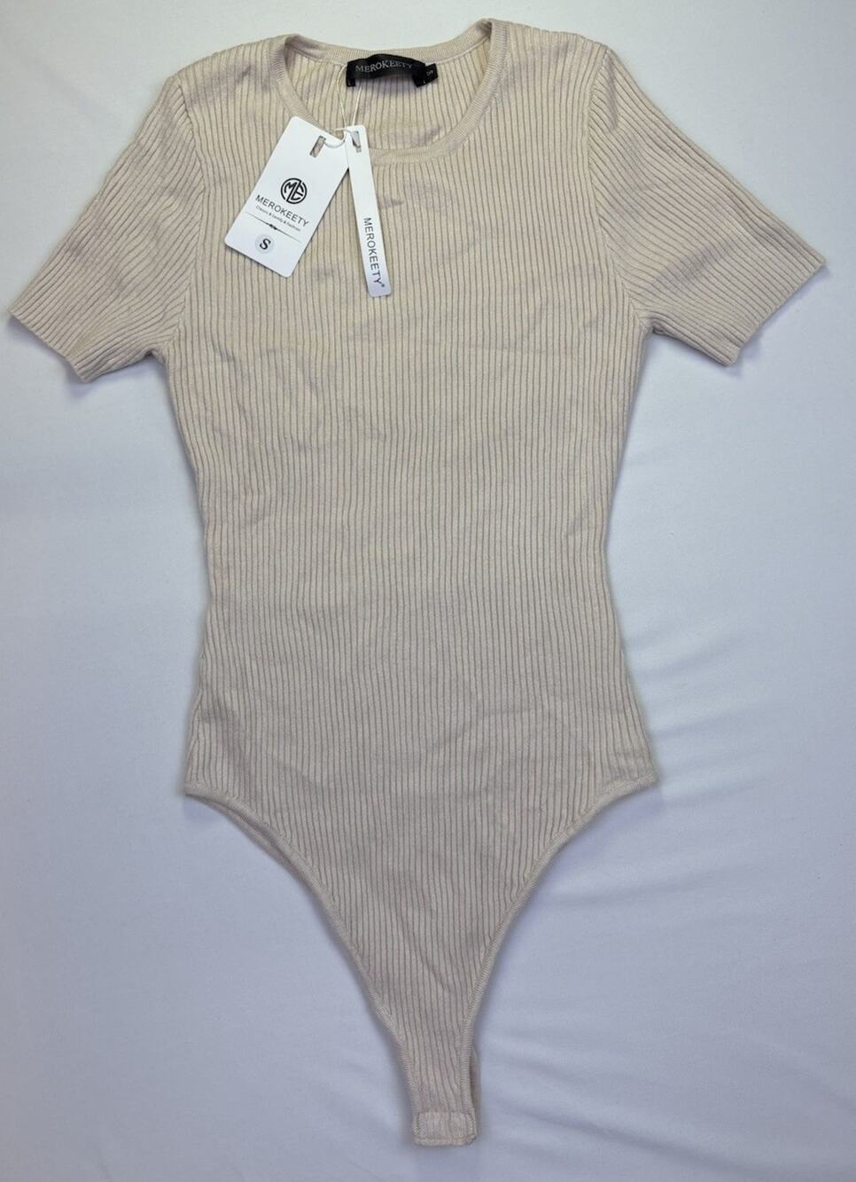 MEROKEETY Ribbed Bodysuit Beige Short Sleeve Snap Thong Women Small NWT